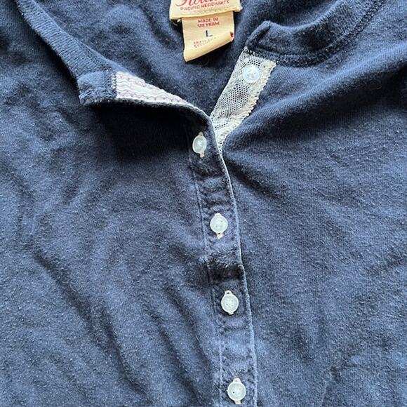 VTG Y2K Hollister Henley Shirt Womens L (Fits S/M) Navy Blue LS Bella Swan - Picture 4 of 8